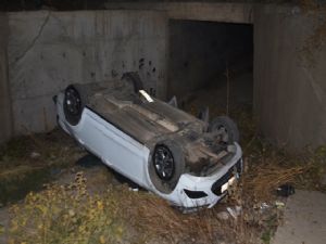 Hırsızlık Yapan Şahıs Polisten Kaçarken Dereye Uçtu