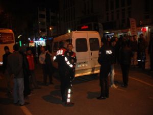 Araç Sürücüleri Yol Yüzünden Kavga Etti