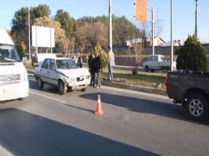 Kazayı İzleyen Sürücüler Kaza Yaptı