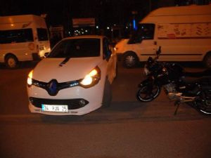 Otomobil İle Motosiklet Çarpıştı; 1 Yaralı