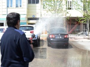 Otomobilde Gaz Kaçağı Paniğe Neden Oldu