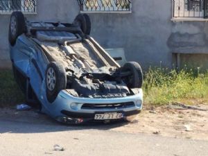 Adıyaman'da İki Otomobil Çarpıştı; 3 Yaralı