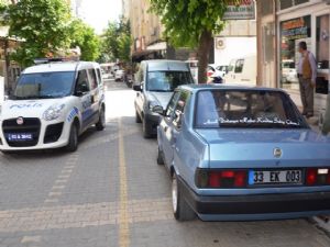 Şüpheli Otomobil Polisi Harekete Geçirdi