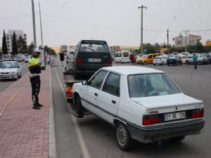 Park Yasağına Uymayan Araçlar Tek Tek Çekildi