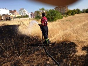 Adıyaman'da Buğday Tarlasında Yangın