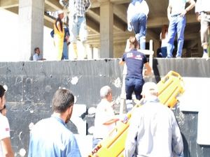 Adıyaman'da İnşaat Tavanı Çöktü; 8 Yaralı