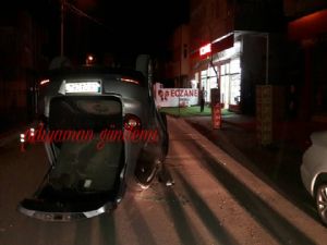 Park Halindeki Araca Çarpıp Takla Attı.