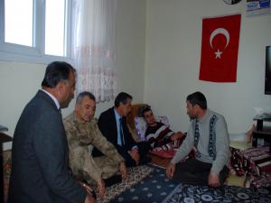 VALİ KALKANCIDAN HAKKÂRİ GAZİSİNE ZİYARET
