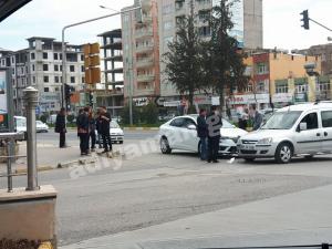 Adıyaman'da Maddi Hasarlı Kaza