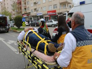 Otomobil İle Motosiklet Çarpıştı:1 Yaralı