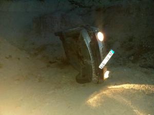 Otomobil Şarampole Devrildi: 3 Yaralı
