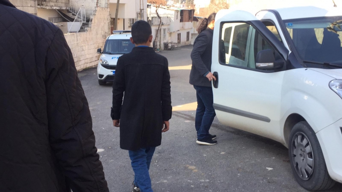 Adıyaman'da Küçük Hırsız Demir Çalarken Yakalandı