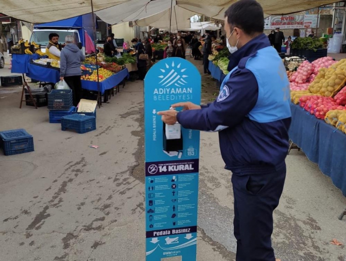 Zabıta ekipleri, pazarlarda denetimlerini sürdürdü