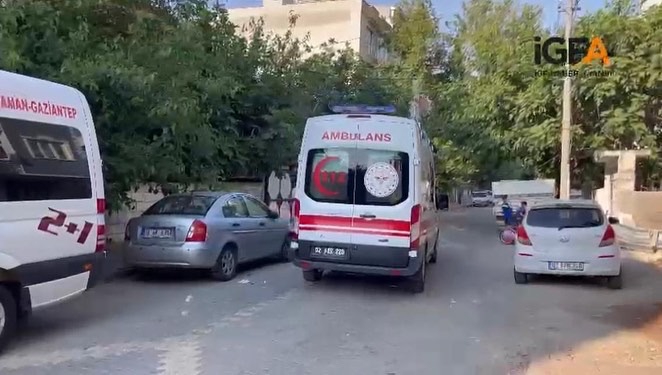 Adıyaman’da Sevgililer Birbirini Bıçakladı