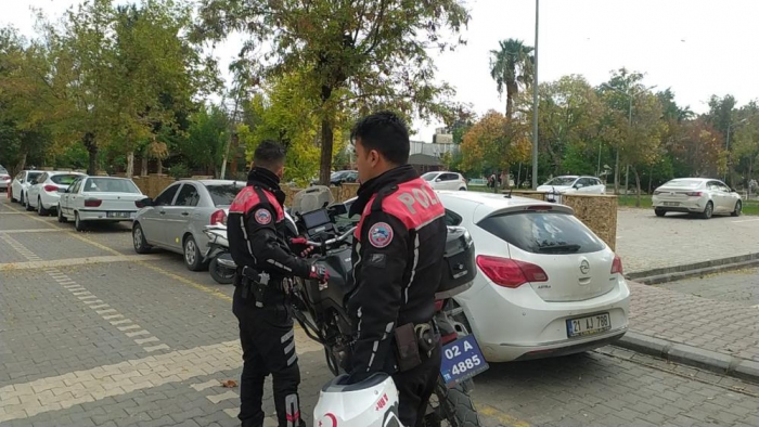 Adıyaman'da Şüpheli şahsın üzerinden uyuşturucu çıktı
