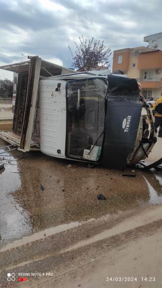 Adıyaman’da sürücü kediye çarpmamak için takla attı