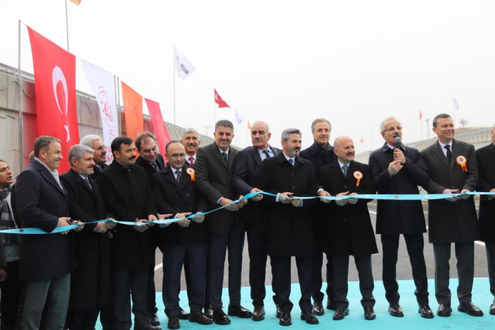 Bakan Uraloğlu Kahta-Siverek arası 25 dakikaya düşecek