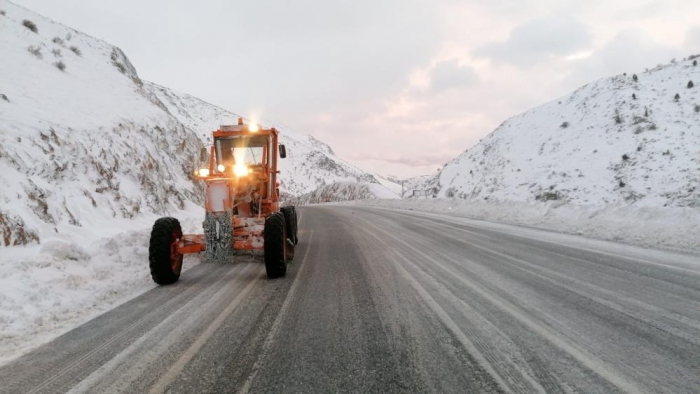 Adıyamanda 122 köy ve 176 mezraya ulaşım sağlanamıyor