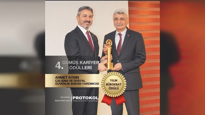 Gururumuz Ahmet Aydın, Yılın Bürokratı Oldu