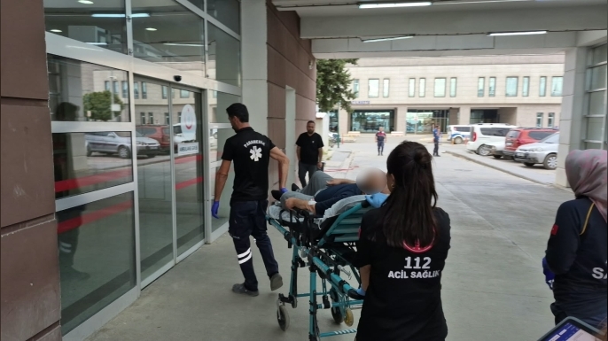 Çok sayıda ilaç içen şahıs hastaneye kaldırıldı