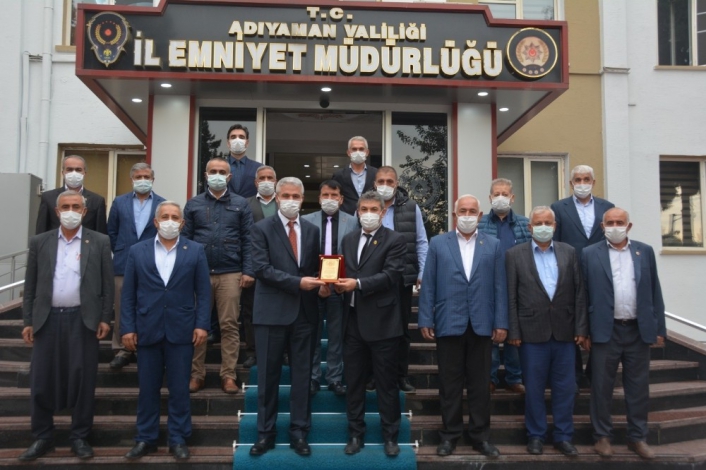 Emniyet Müdürü Ergüder´e teşekkür plaketi