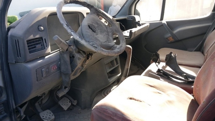 Adıyaman´da park halindeki minibüs yandı