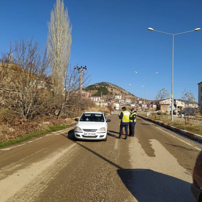 Jandarma´dan sokağa çıkma yasağı uygulaması