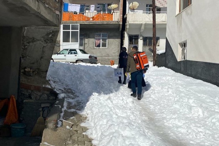 Çelikhan´da 75 yaş üstüne aşı vurulmaya başlandı