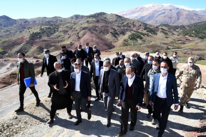 Adıyaman İl protokolü sulama projelerini inceledi