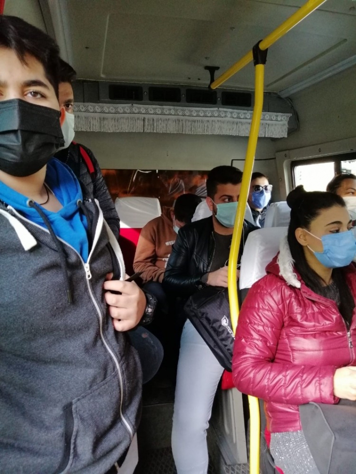 Sosyal mesafeye uymayan sürücüler polisten kaçamıyor
