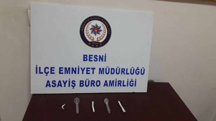 Adıyaman’da Şüpheli şahıslarda uyuşturucu ele geçirildi
