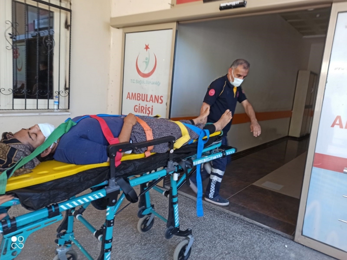 Adıyaman'da damdan düşen kadın ağır yaralandı