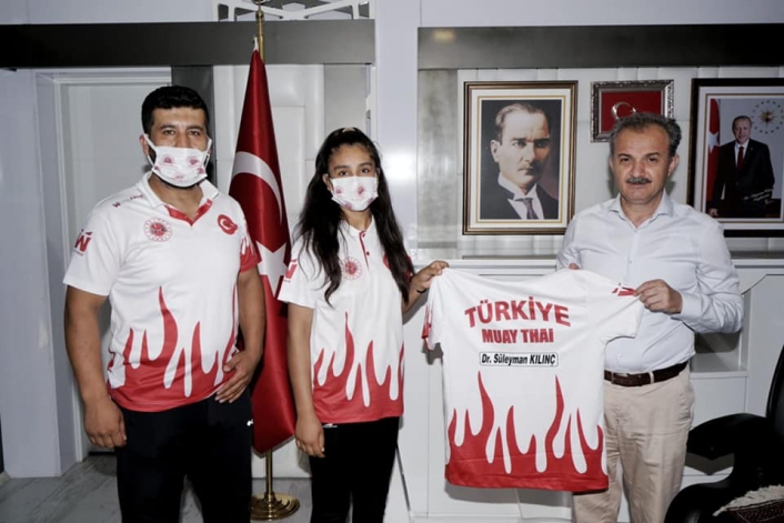 Başarılı sporcular, Kılınç ile bir araya geldi