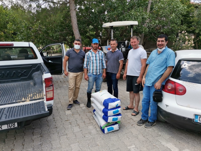 Gölbaşı´nda silajlık soya tohumu dağıtıldı