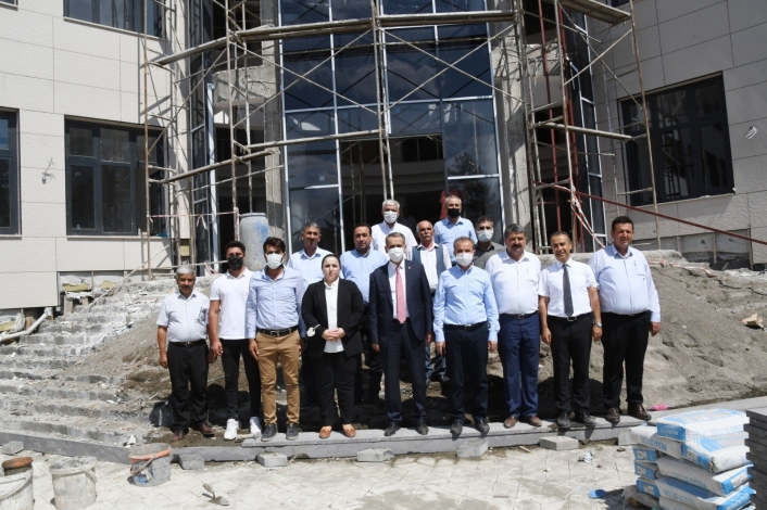Besni´de eğitim yatırımlarına inceleme