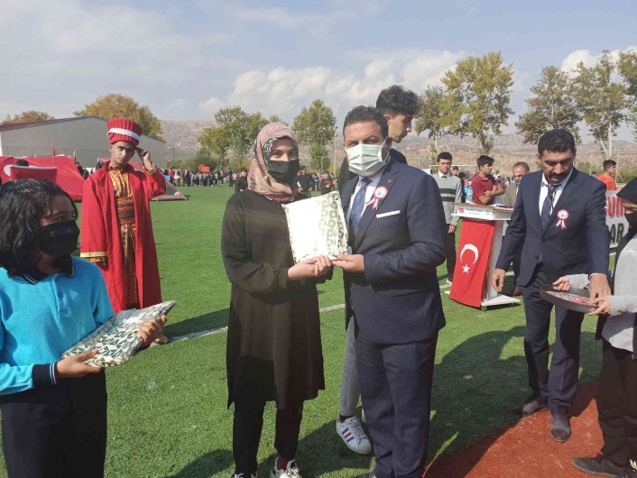 Gölbaşı´nda 29 Ekim Cumhuriyet Bayramı kutlandı