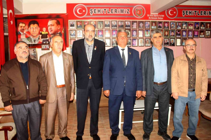 Şehit aileleri, İYİ Partili Lütfü Türkkan´ın istifa etmesini istedi