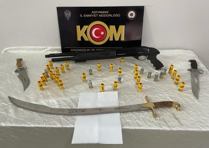 Adıyaman´da ´tırpan´ operasyonu: 3 gözaltı