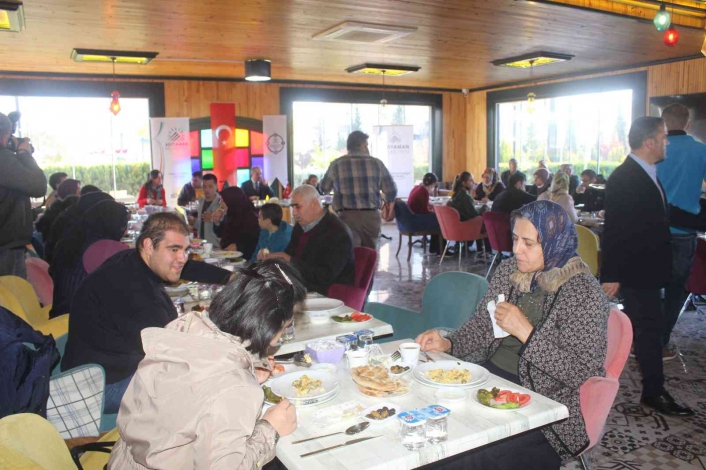 Başkan Kılınç, engelliler ile bir araya geldi