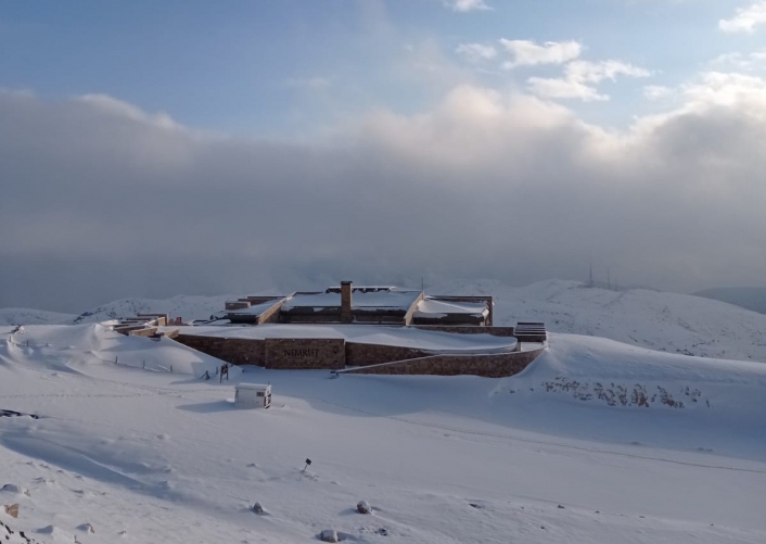 Adıyaman Nemrut Dağı buz tuttu