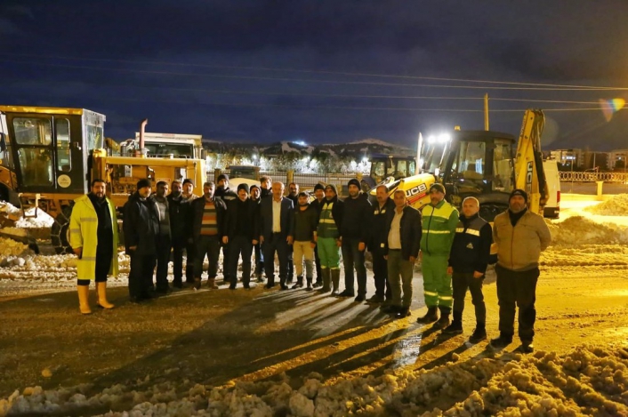 Adıyaman´da karla mücadele sürüyor