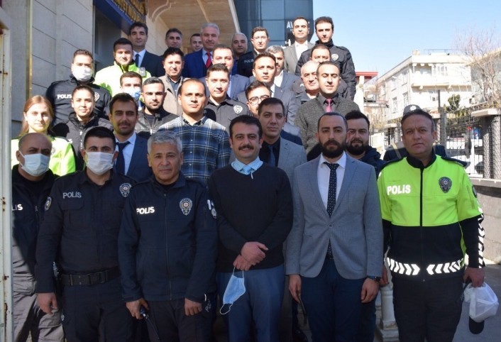 Besni´de emniyet müdürlüğü değerlendirme toplantısı yapıldı