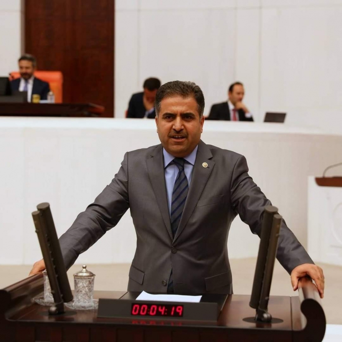 Milletvekili Fırat´tan cumhurbaşkanıyla ilgili yapılan paylaşımlara tepki