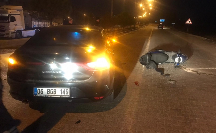 Otomobil ile motosiklet çarpıştı: 1 yaralı
