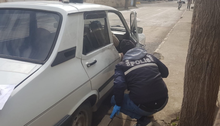 Adıyaman'da Park halindeki otomobil soyuldu