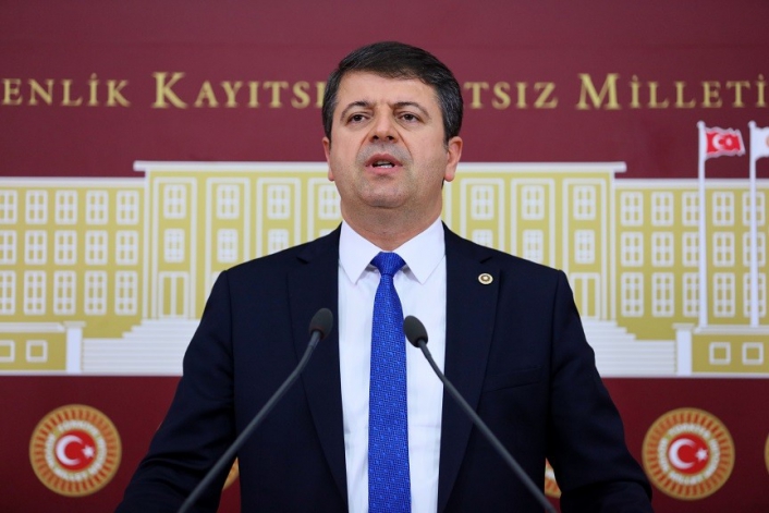 Milletvekili Tutdere, kadınlar gününü kutladı