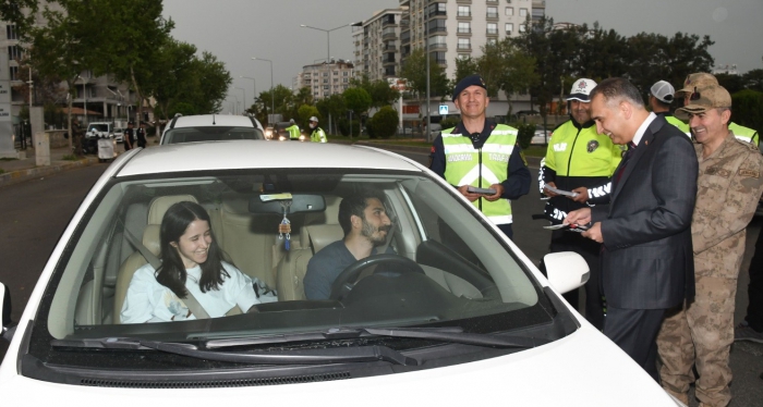 Adıyaman´da, `Bayramınız kemerli olsun´ uygulaması