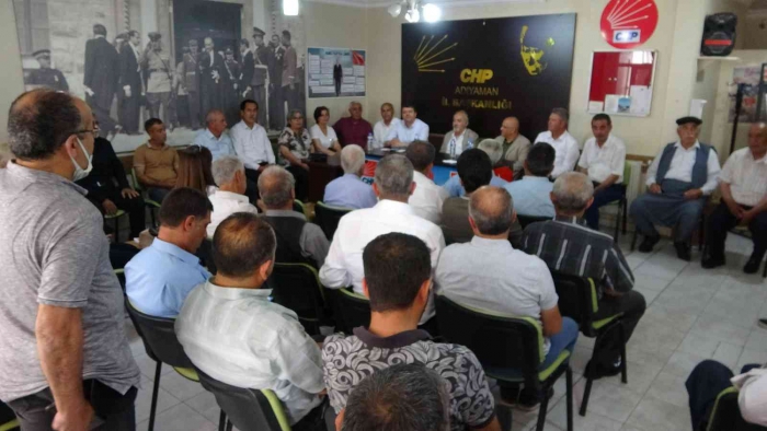 CHP´li milletvekilleri partililerle bir araya geldi