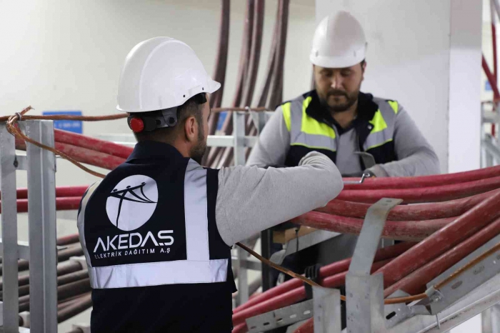 Akedaş´tan bakım onarım çalışması