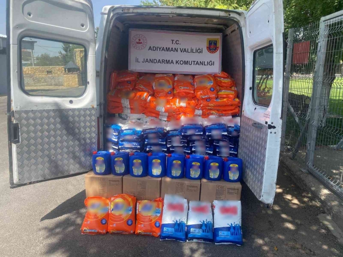 Gölbaşı´nda minibüste sahte deterjan ele geçirildi